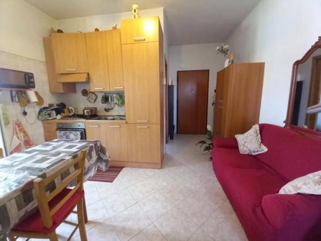 Appartamento in vendita a Osteria del Curato, Roma Capitale