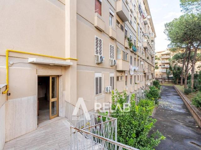 Appartamento in vendita a Appio Claudio, Roma