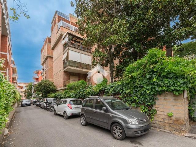 Appartamento in vendita a Balduina, Roma