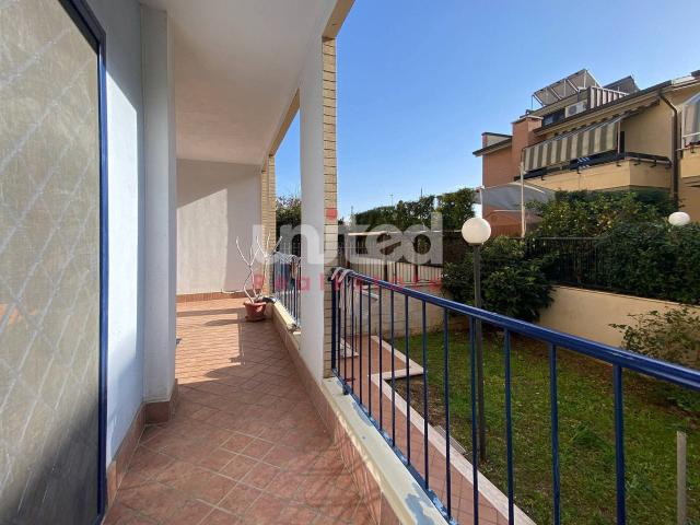 Appartamento in vendita a San Giorgio di Acilia, Roma Capitale