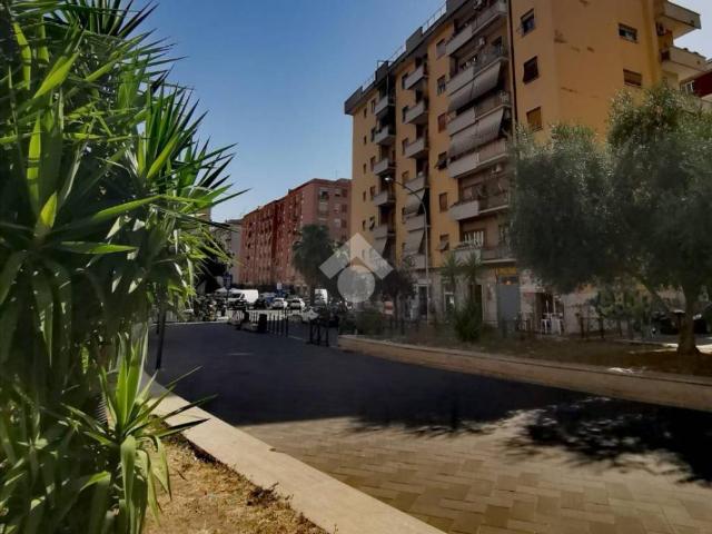 Appartamento in vendita a Municipio Roma VII, Roma Capitale