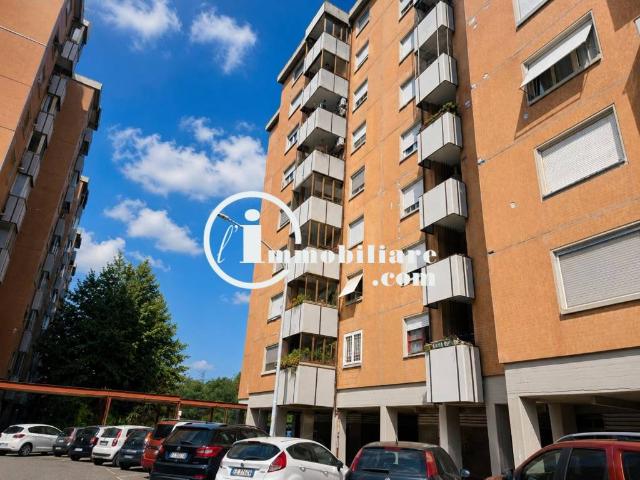 Appartamento in vendita a Spinaceto, Roma Capitale