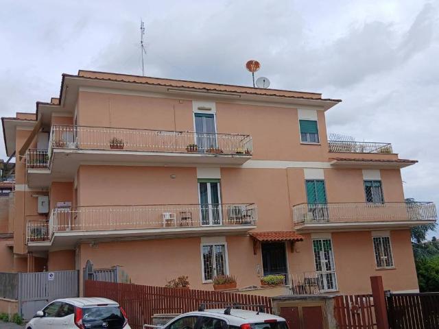 Appartamento in vendita a Municipio Roma XI, Roma Capitale