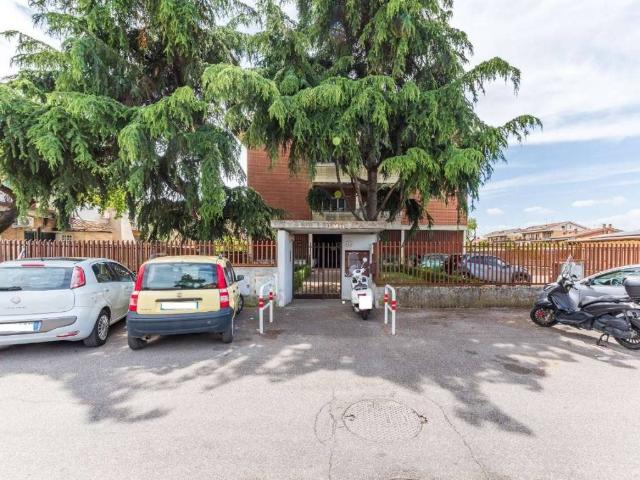 Appartamento in vendita a La Rustica, Roma