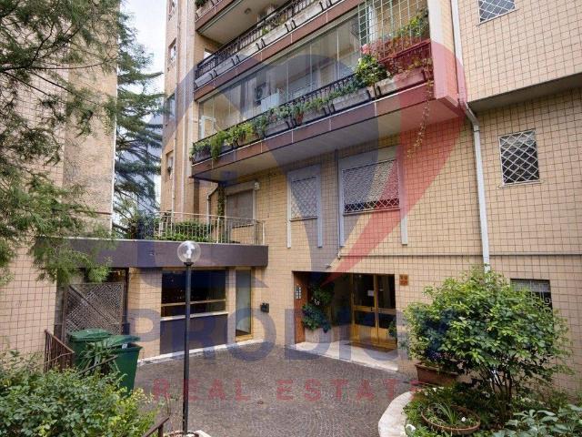 Appartamento in vendita a Mostacciano, Roma Capitale