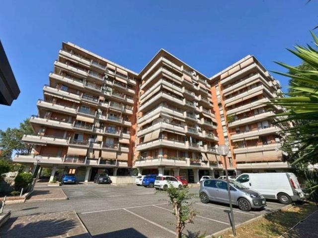 Appartamento in vendita a Municipio Roma IX, Roma Capitale