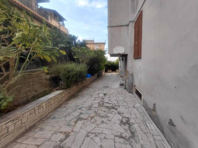 Appartamento in vendita a Finocchio, Roma Capitale