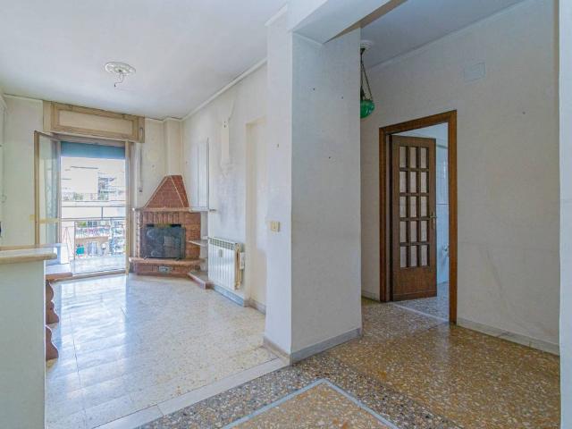 Appartamento in vendita a Municipio Roma VII, Roma Capitale