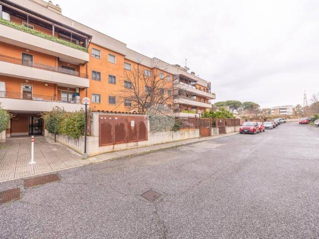 Appartamento in vendita a Castelverde, Roma Capitale
