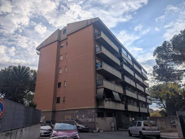 Appartamento in vendita a Cinecittà Est, Romanina
