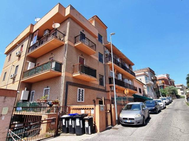 Appartamento in vendita a Casale Prima Porta, Roma Capitale