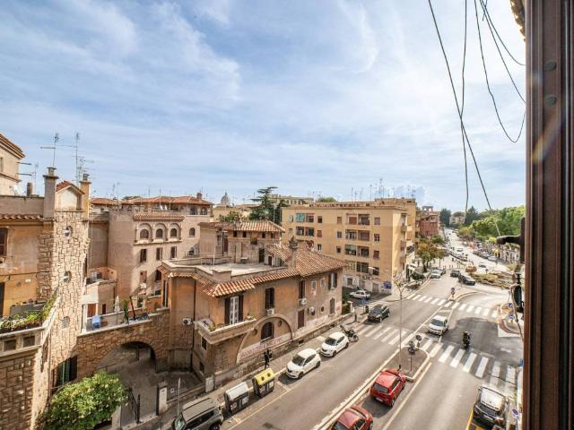 Appartamento in vendita a Garbatella, Roma