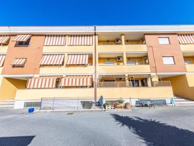 Appartamento in vendita a Municipio Roma VI, Roma Capitale