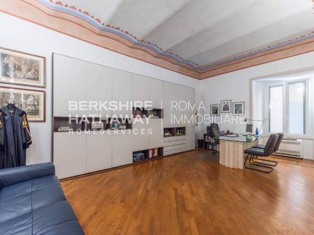 Appartamento in vendita a Municipio Roma I, Roma Capitale