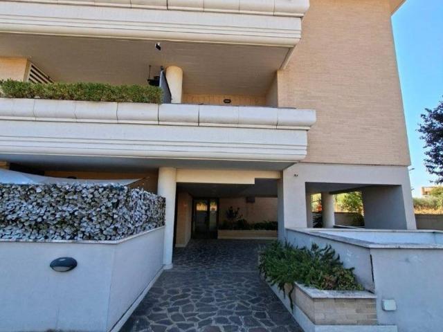 Appartamento in vendita a Capannelle, Roma