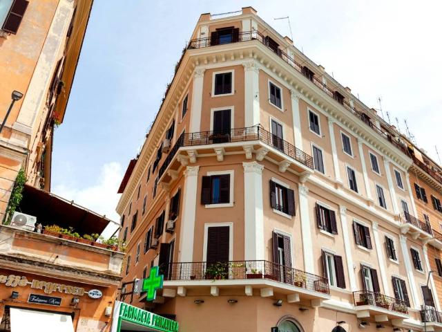 Appartamento in vendita a Municipio Roma VII, Roma Capitale