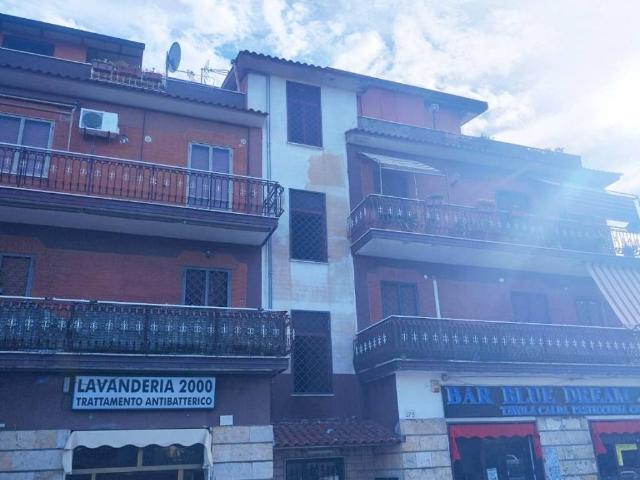 Appartamento in vendita a Finocchio, Roma Capitale