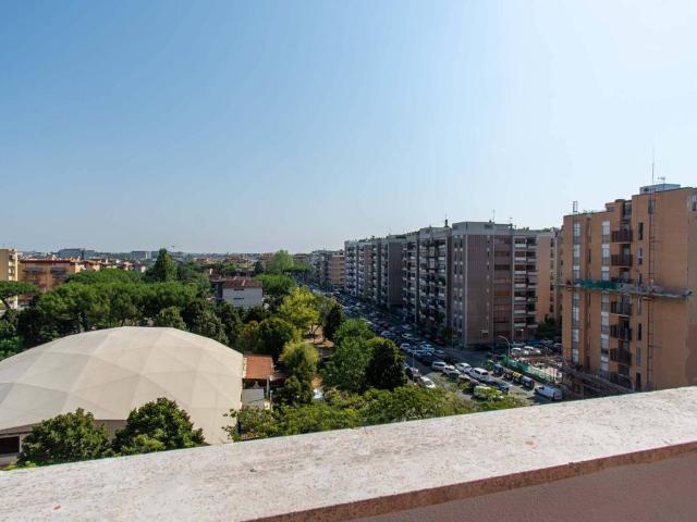 Appartamento in vendita a Municipio Roma VIII, Roma Capitale