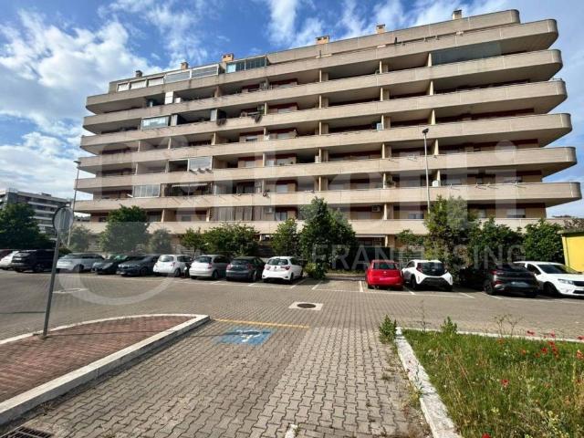 Appartamento in vendita a Municipio Roma IX, Roma Capitale