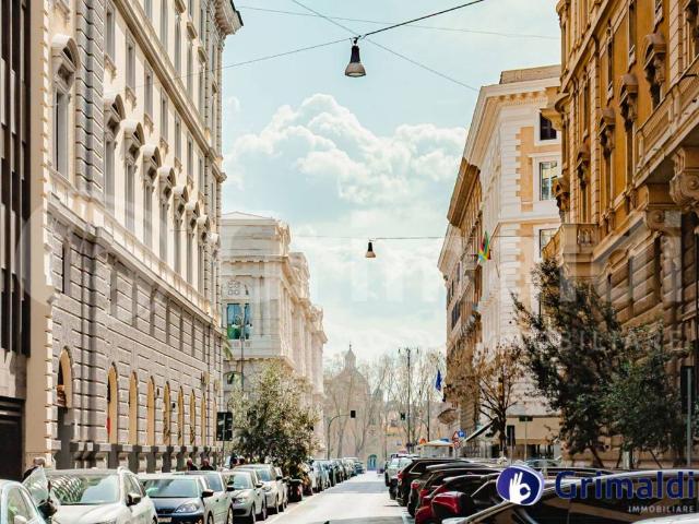 Appartamento in vendita a Municipio Roma I, Roma Capitale