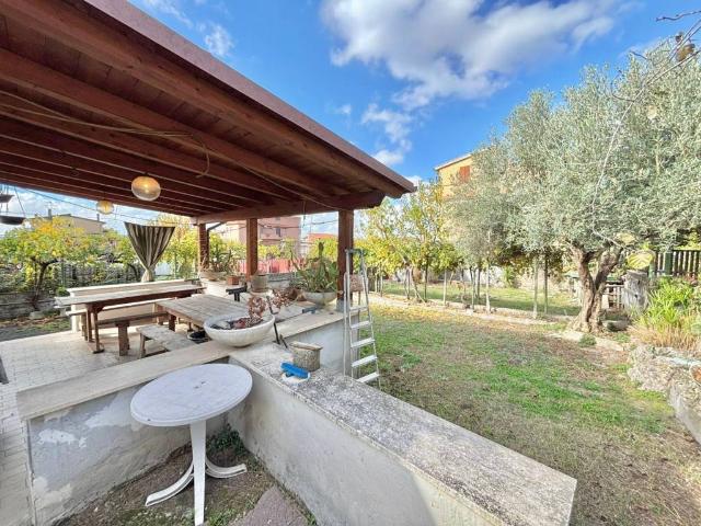 Appartamento in vendita a Corcolle, Roma Capitale