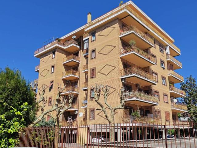 Appartamento in vendita a Municipio Roma XIV, Roma Capitale