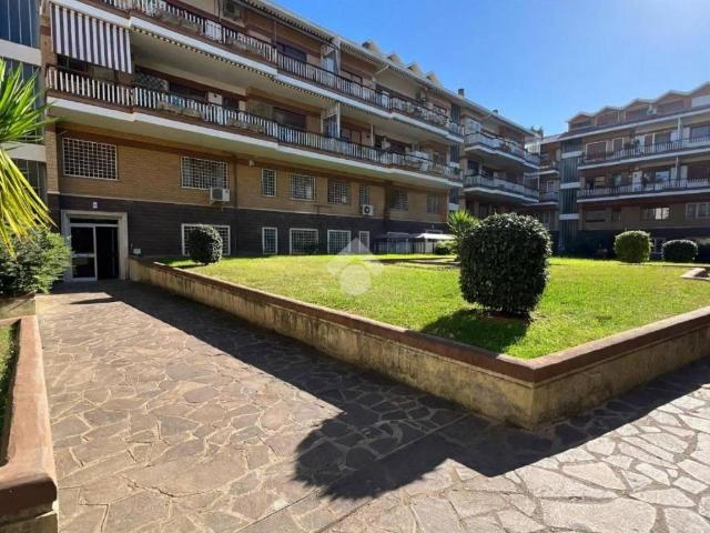 Appartamento in vendita a Mostacciano, Roma