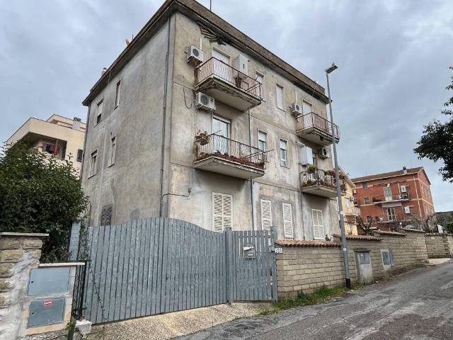 Appartamento in vendita a Municipio Roma XV, Roma Capitale