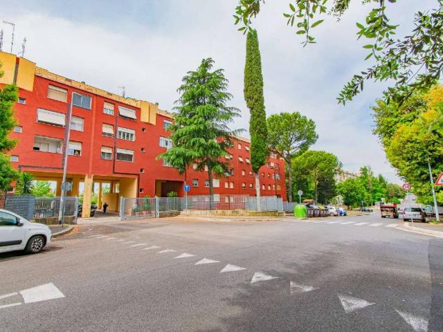 Appartamento in vendita a Municipio Roma III, Roma Capitale