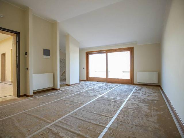 Appartamento in vendita a Saxa Rubra, Roma Capitale