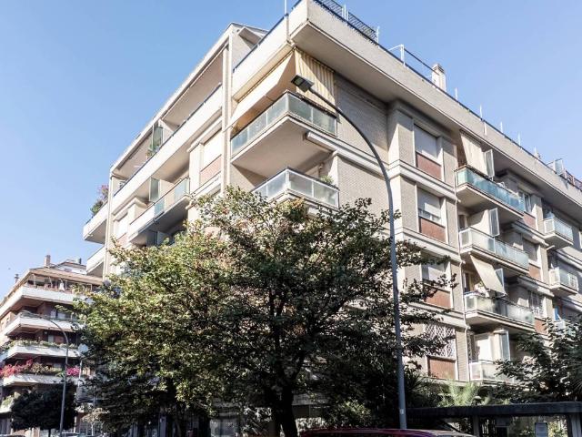 Appartamento in vendita a Lido di Ostia, Roma Capitale