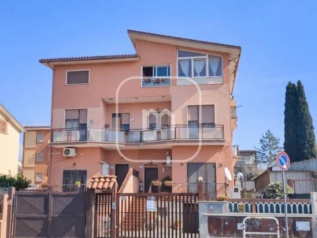 Appartamento in vendita a Colle del Sole, Roma Capitale