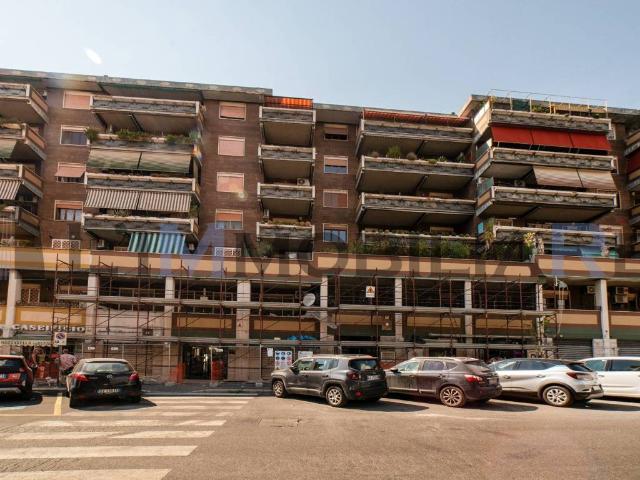 Appartamento in vendita a Municipio Roma VIII, Roma Capitale