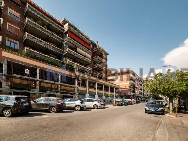 Appartamento in vendita a Municipio Roma VIII, Roma Capitale