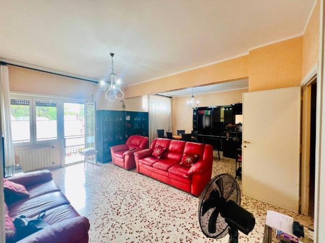 Appartamento in vendita a Lido di Ostia, Roma Capitale
