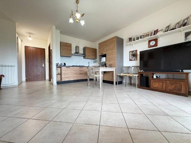 Appartamento in vendita a Castelverde, Roma Capitale