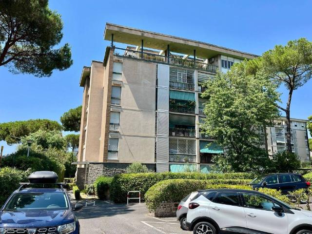 Appartamento in vendita a Municipio Roma IX, Roma Capitale