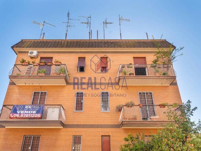 Appartamento in vendita a Municipio Roma VII, Roma Capitale
