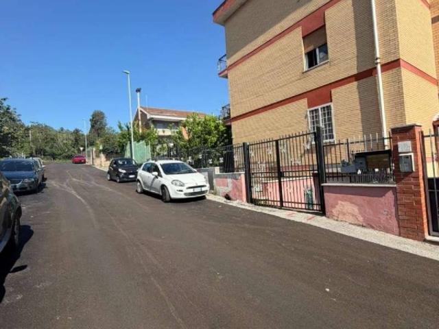 Appartamento in vendita a Prato Fiorito, Roma Capitale