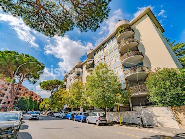 Appartamento in vendita a Torrino, Roma
