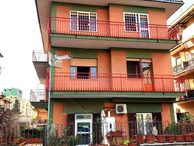 Appartamento in vendita a Villaggio Breda, Roma Capitale
