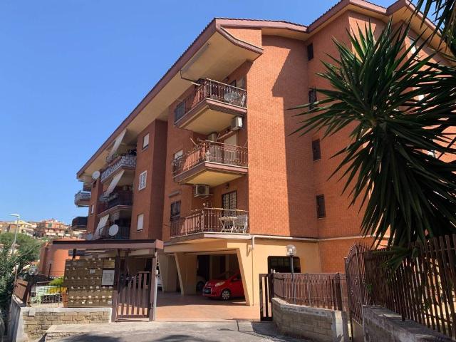 Appartamento in vendita a Municipio Roma XIII, Rome