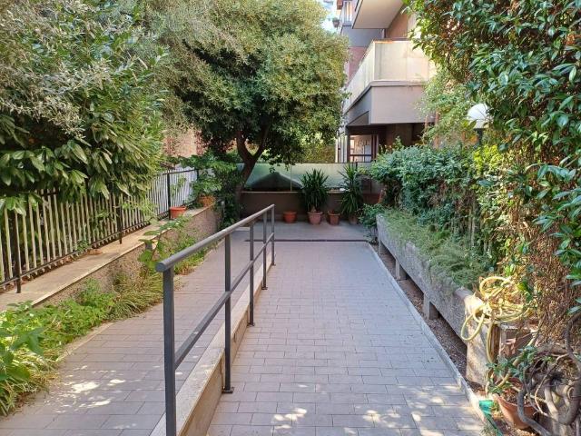 Appartamento in vendita a Municipio Roma IX, Roma Capitale