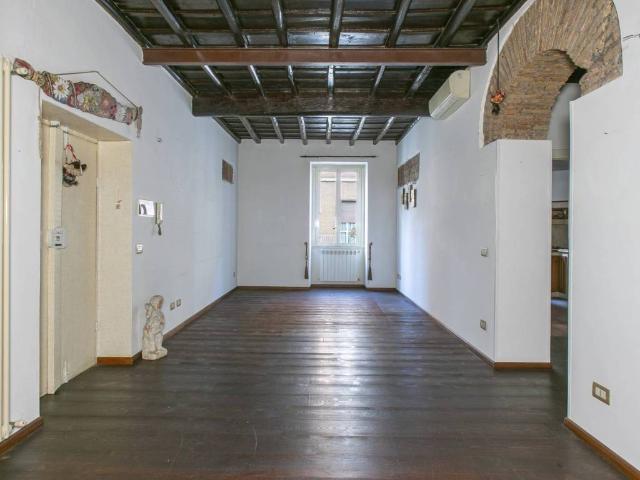 Appartamento in vendita a Municipio Roma I, Roma Capitale
