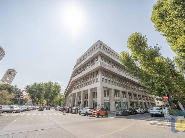 Appartamento in vendita a Municipio Roma VII, Roma Capitale