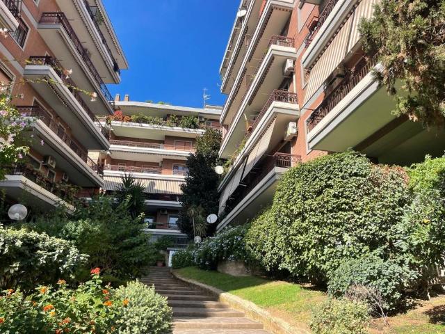 Appartamento in vendita a Montagnola, Roma