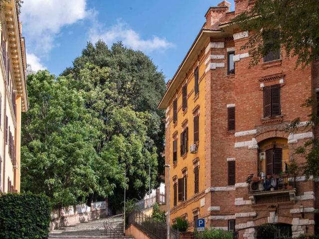 Appartamento in vendita a Municipio Roma I, Roma Capitale