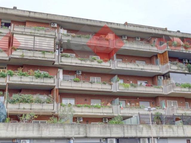 Appartamento in vendita a Mostacciano, Roma Capitale