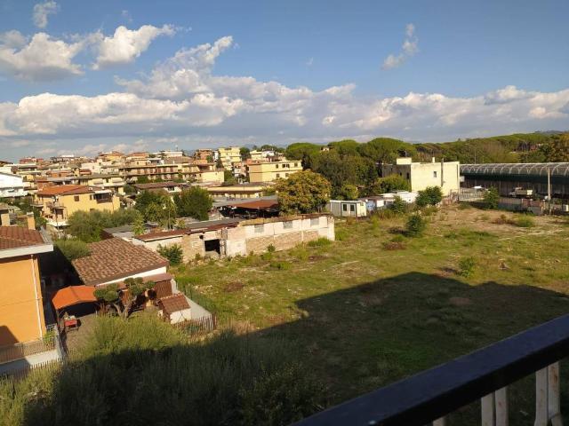 Appartamento in vendita a Torre Angela, Roma