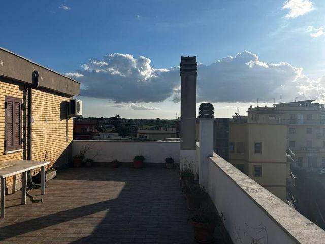 Appartamento in vendita a Torre Angela, Roma